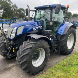 2015 New Holland T7270