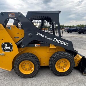 2018 John Deere 318G Skidsteer