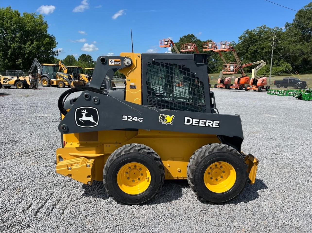 2020 John Deere 324G Skid Steer