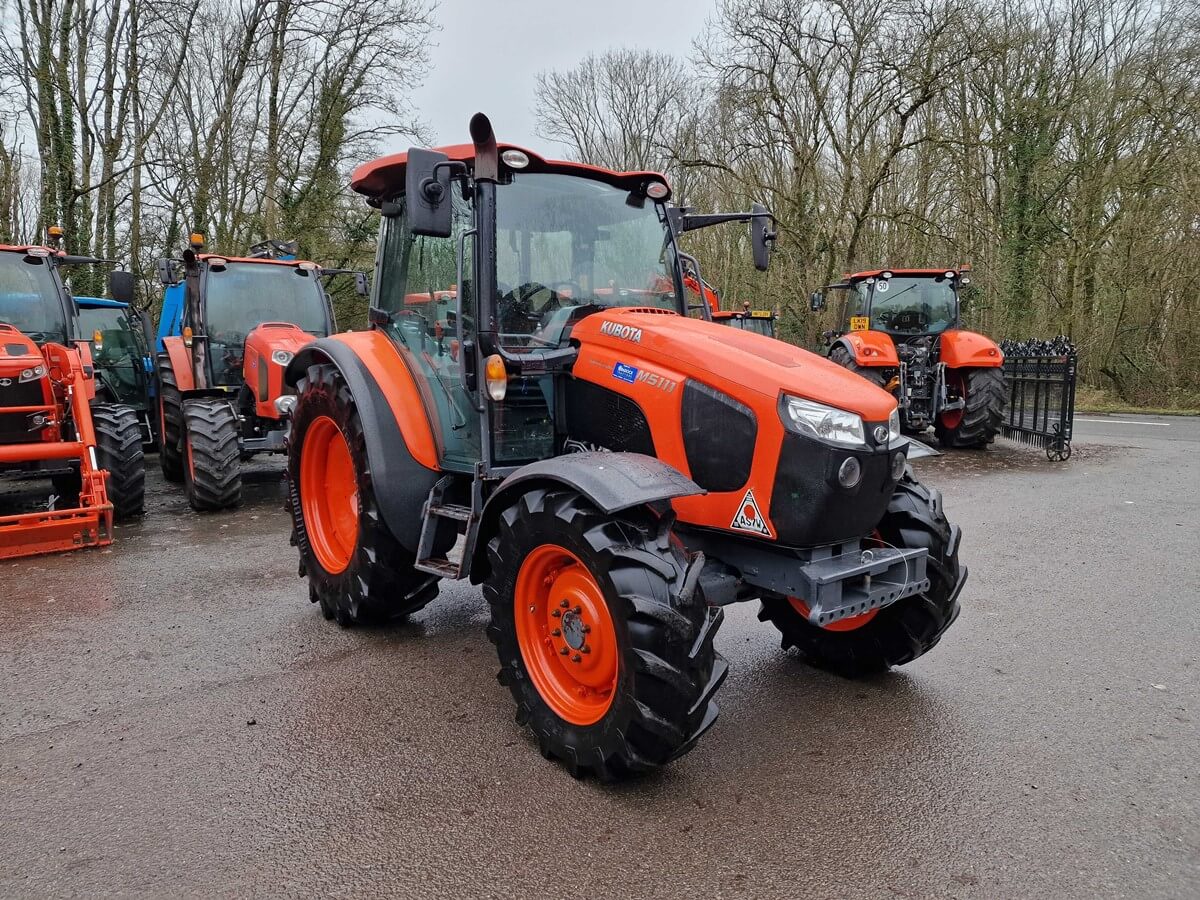 KUBOTA M5111 (T1192) TRACTOR