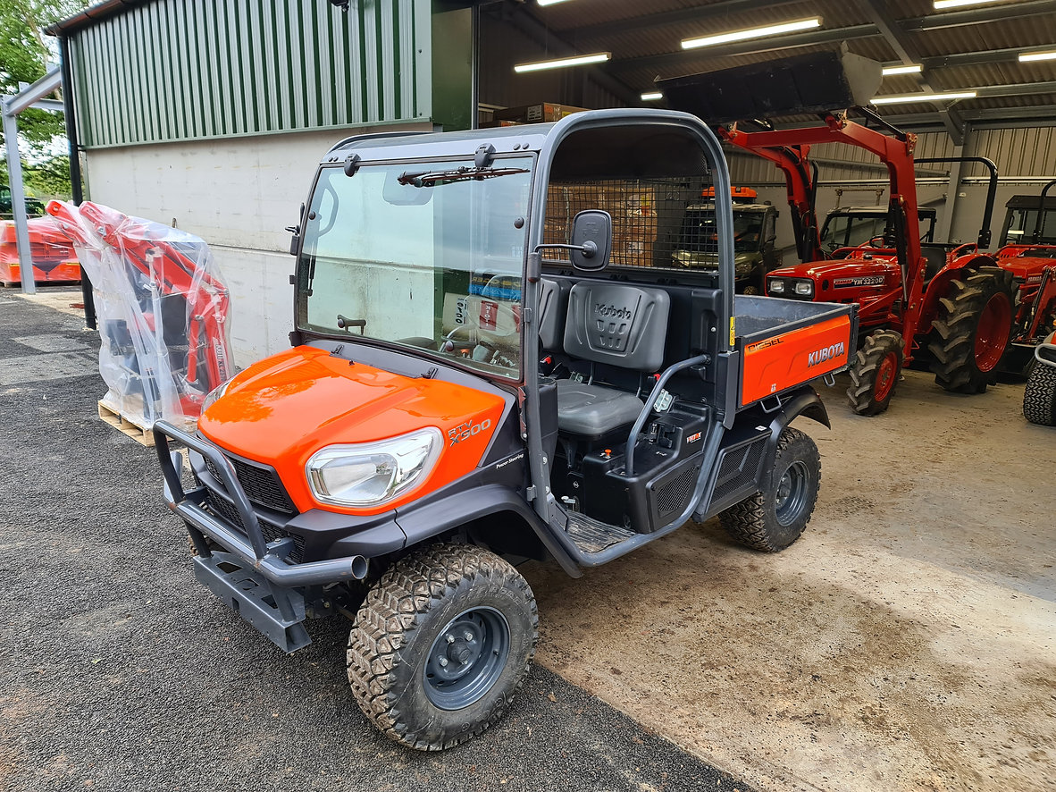 KUBOTA RTV-X900 UTV
