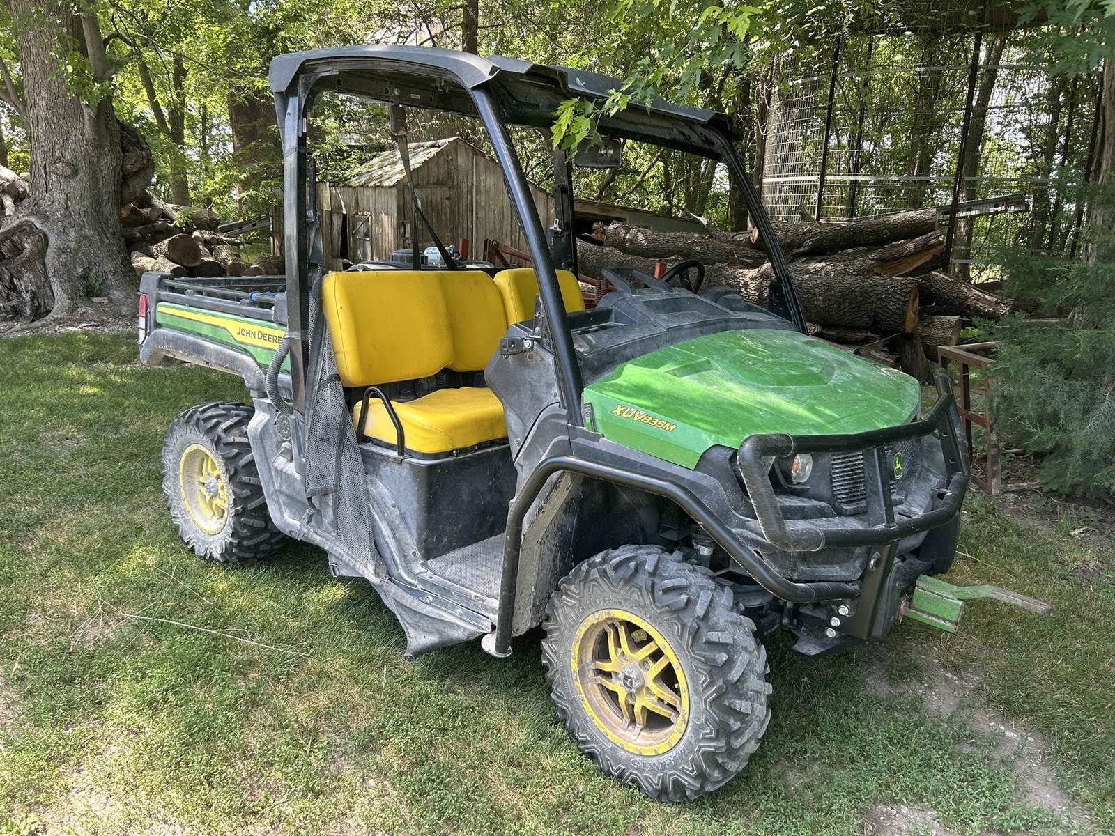 John Deere GATOR XUV 835M ATV