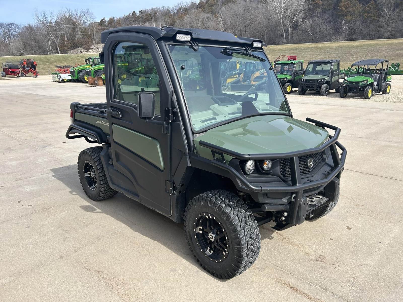 John Deere GATOR XUV 835R Utility Vehicle