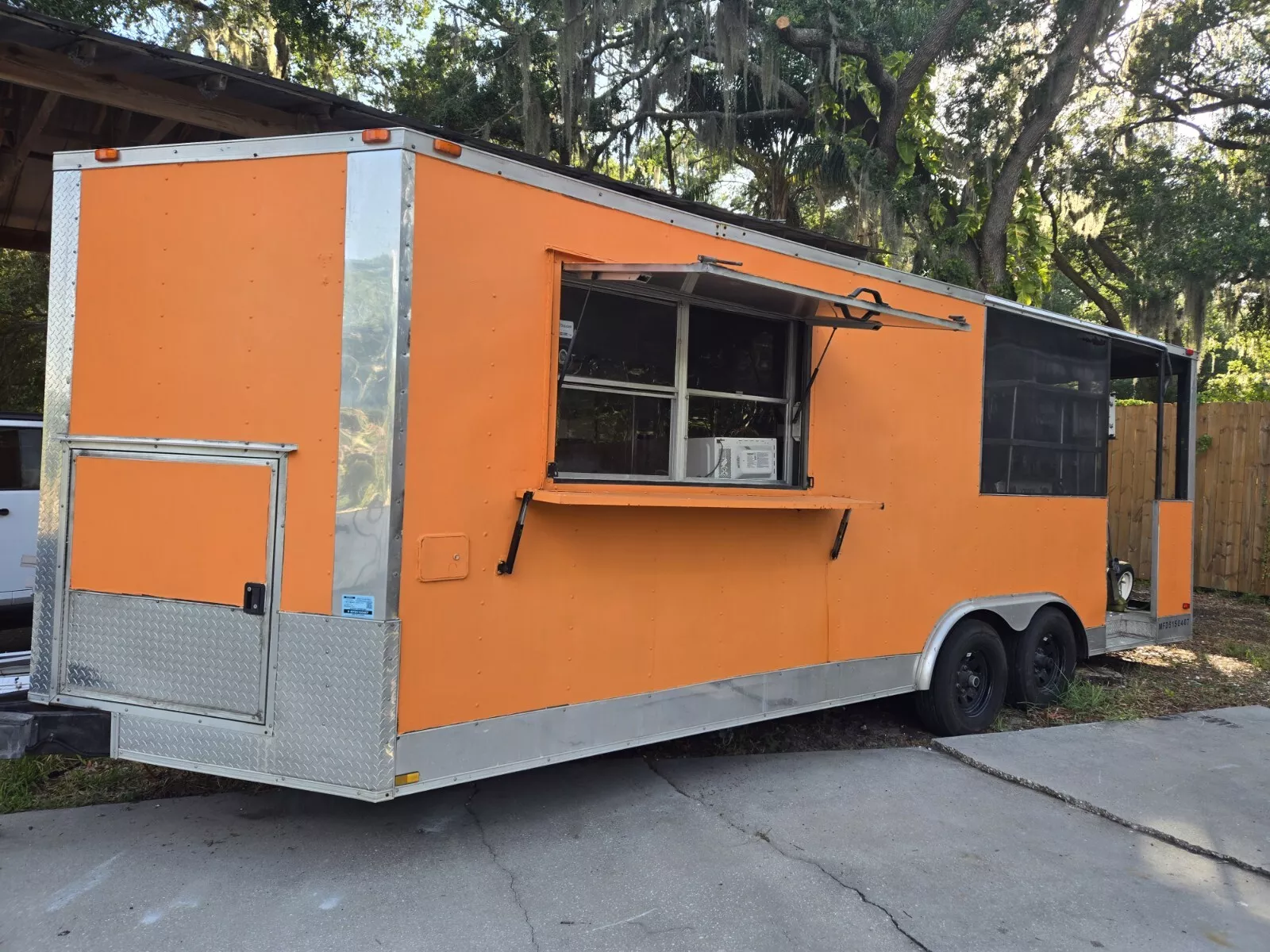 26 FT Food Trailer Turnkey With All Equipment