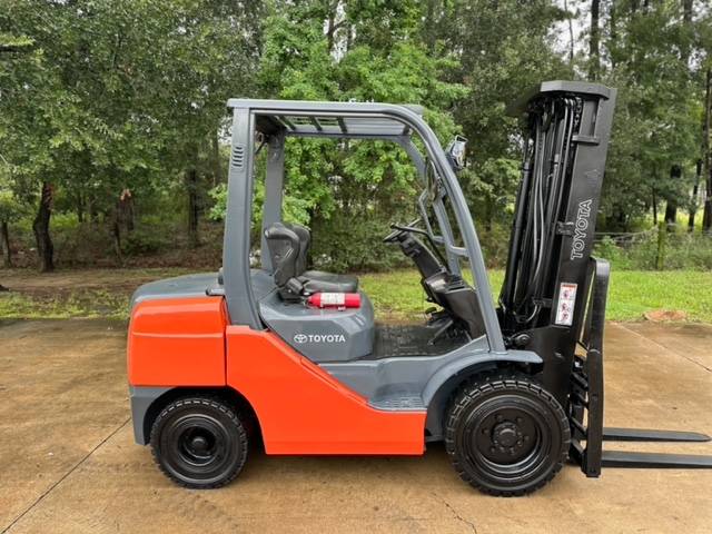 MITSUBISHI FD25N ForkLift